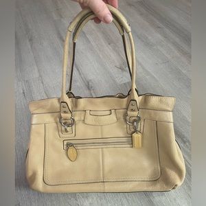Coach Penelope Shoulder Bag Tan Pebbled Leather